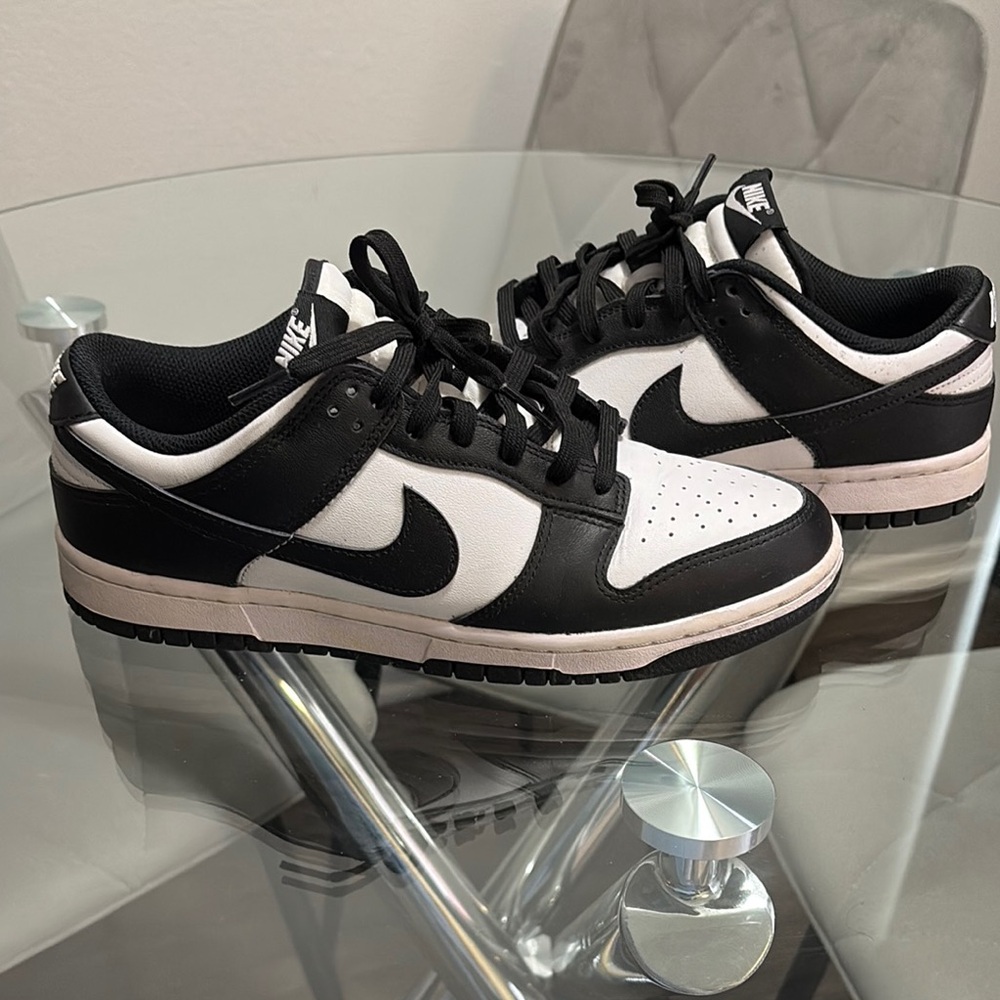 Black Nike pandas woman’s size 9 1/2